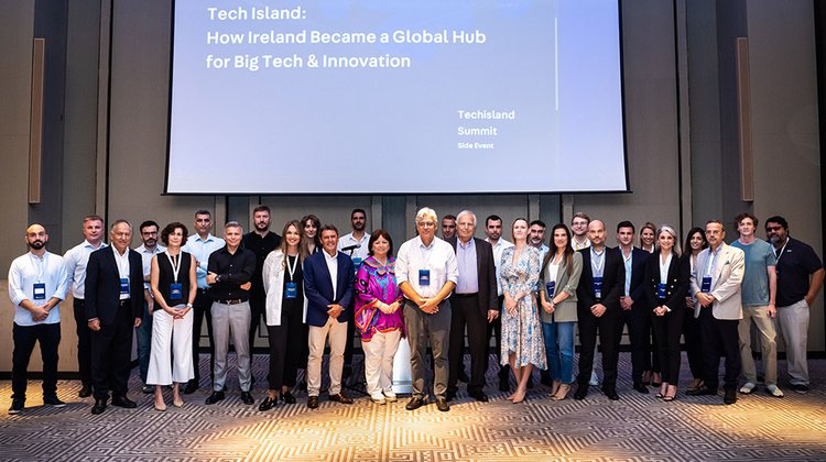 TechIsland_side