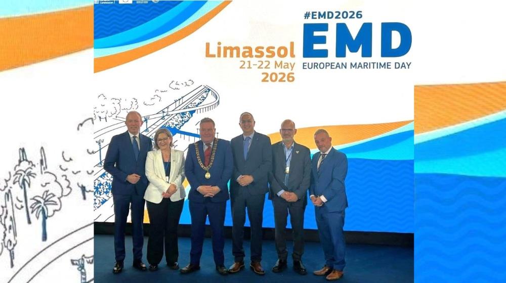 MixCollage-26-May-2025-08-53-AM-6119