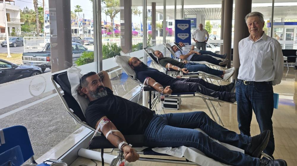 MixCollage-20-May-2025-11-57-AM-2365