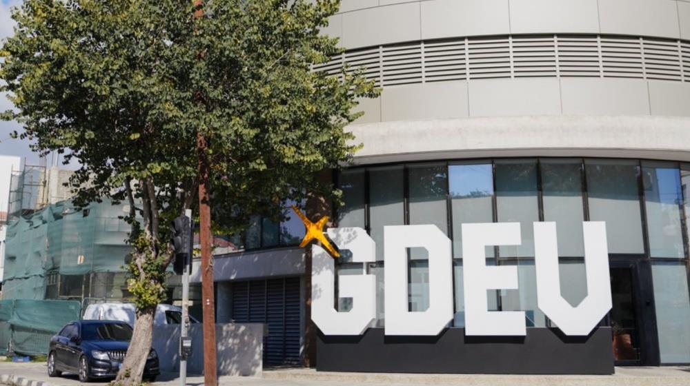 MixCollage-25-Jul-2025-08-22-AM-4385