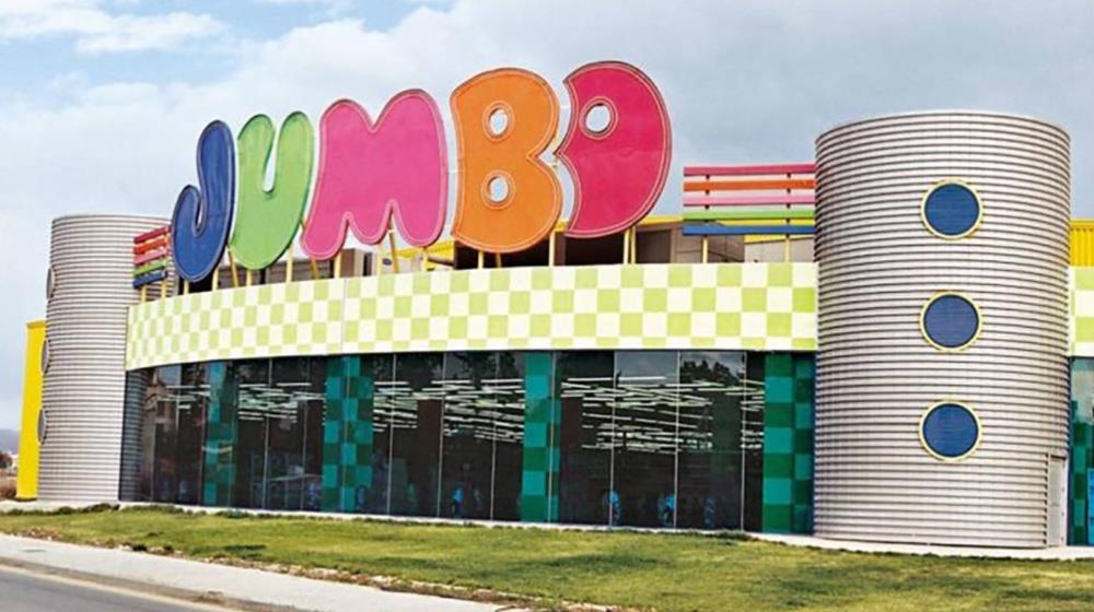 5237143188935411 MixCollage-06-Aug-2025-11-55-AM-9158