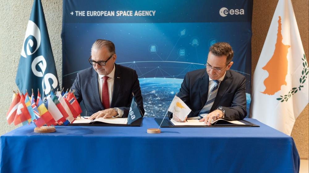 5305239858947814 Damianou European Space Agency
