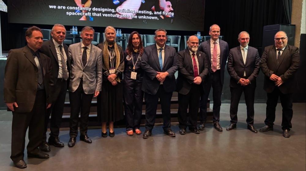 5316493639761609 Skourides space