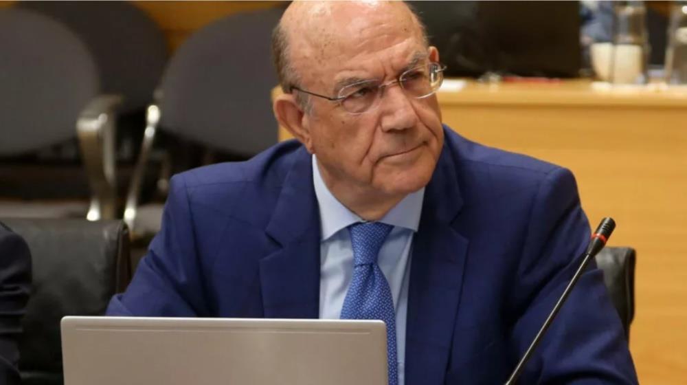 5345876843099282 MixCollage-10-Dec-2025-08-34-AM-647