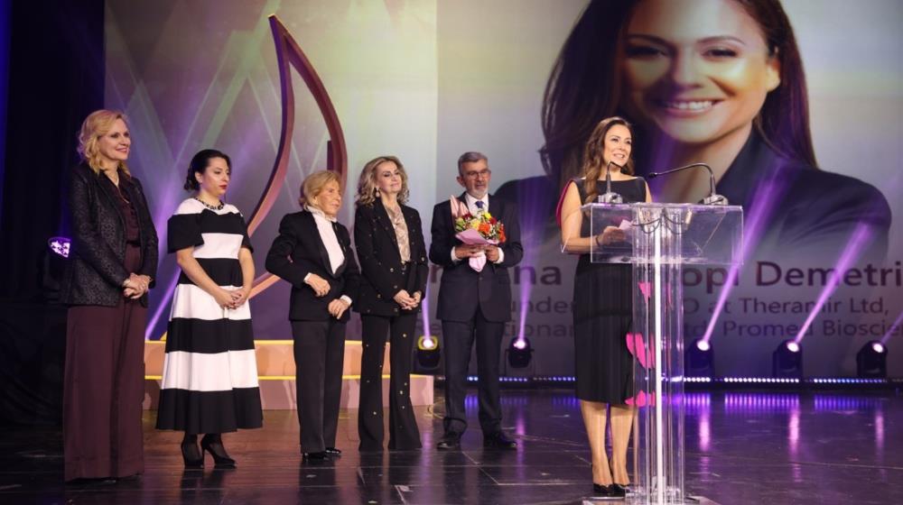 5345922139485480 MixCollage-10-Dec-2025-09-50-AM-1965