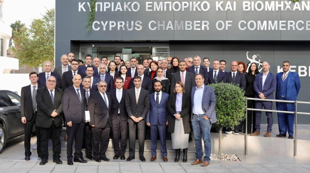 5350171931385544 UAE roundtable