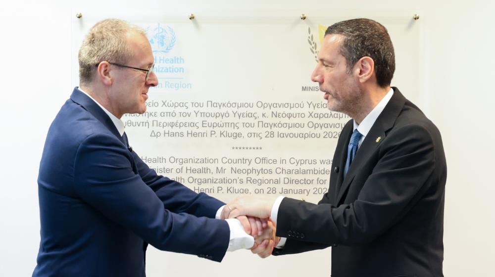 5389059335538057 Minister of Health Neofytos Charalambides  WHO Regional Director for Europe Hans Henri Kluge