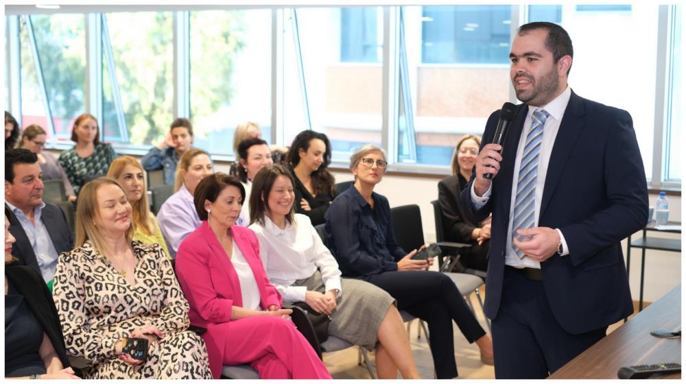 Collage Maker-11-Apr-2023-03-41-PM-7541