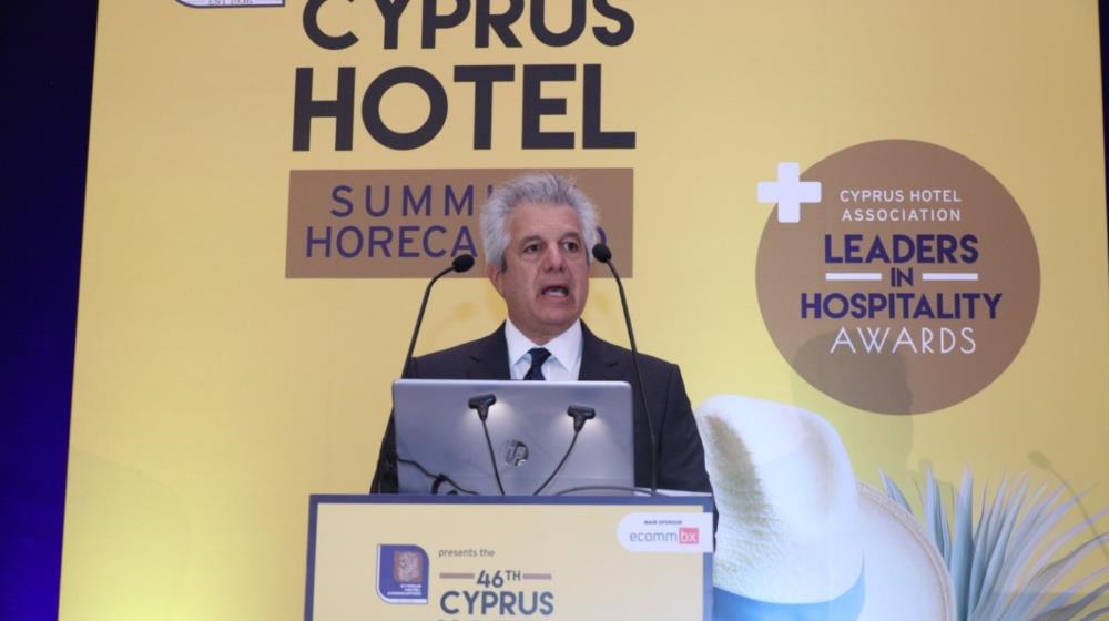 MixCollage-21-Feb-2025-10-50-AM-620