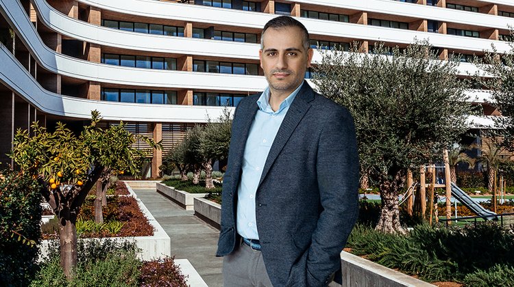 Lefteris_1000x560pxl_04