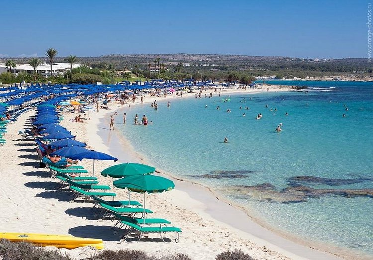 makronissos-beach