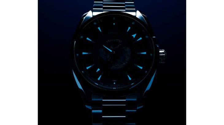 OMEGA_220.10.43.22.03.002_SEA_WT_close-up(1)