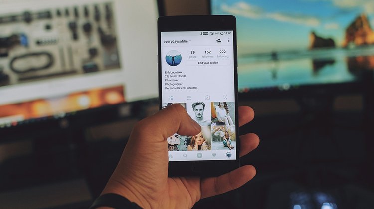 social media fake news