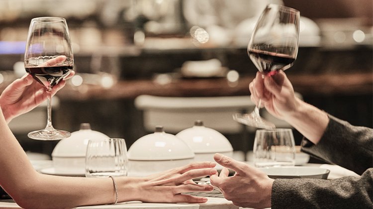 City of Dreams Med Valentines Day wine