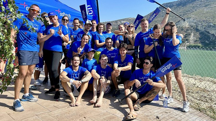 AdTech_Holding_Dragonboat