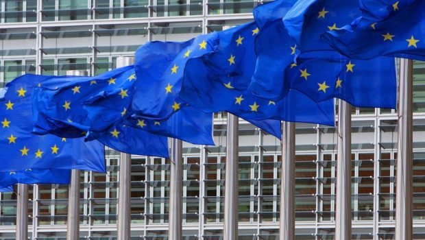 european_commission_hq-flags_web-3-620x350