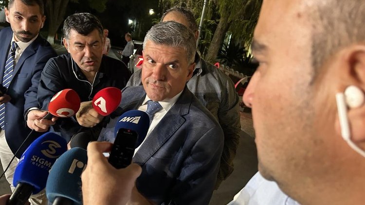 GIORGOS_PAPANASTASIOU_DELOSEIS.width-750