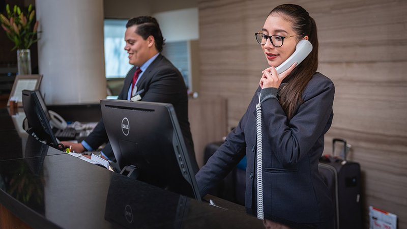 hotel_reception