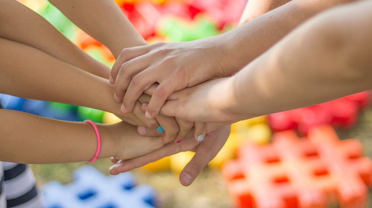 friendship_hands