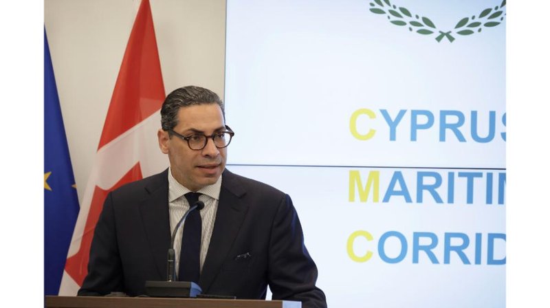Constantinos Kombos and Mélanie Joly (7)