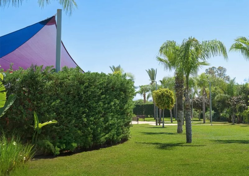 olympiclagoonresort_gardens